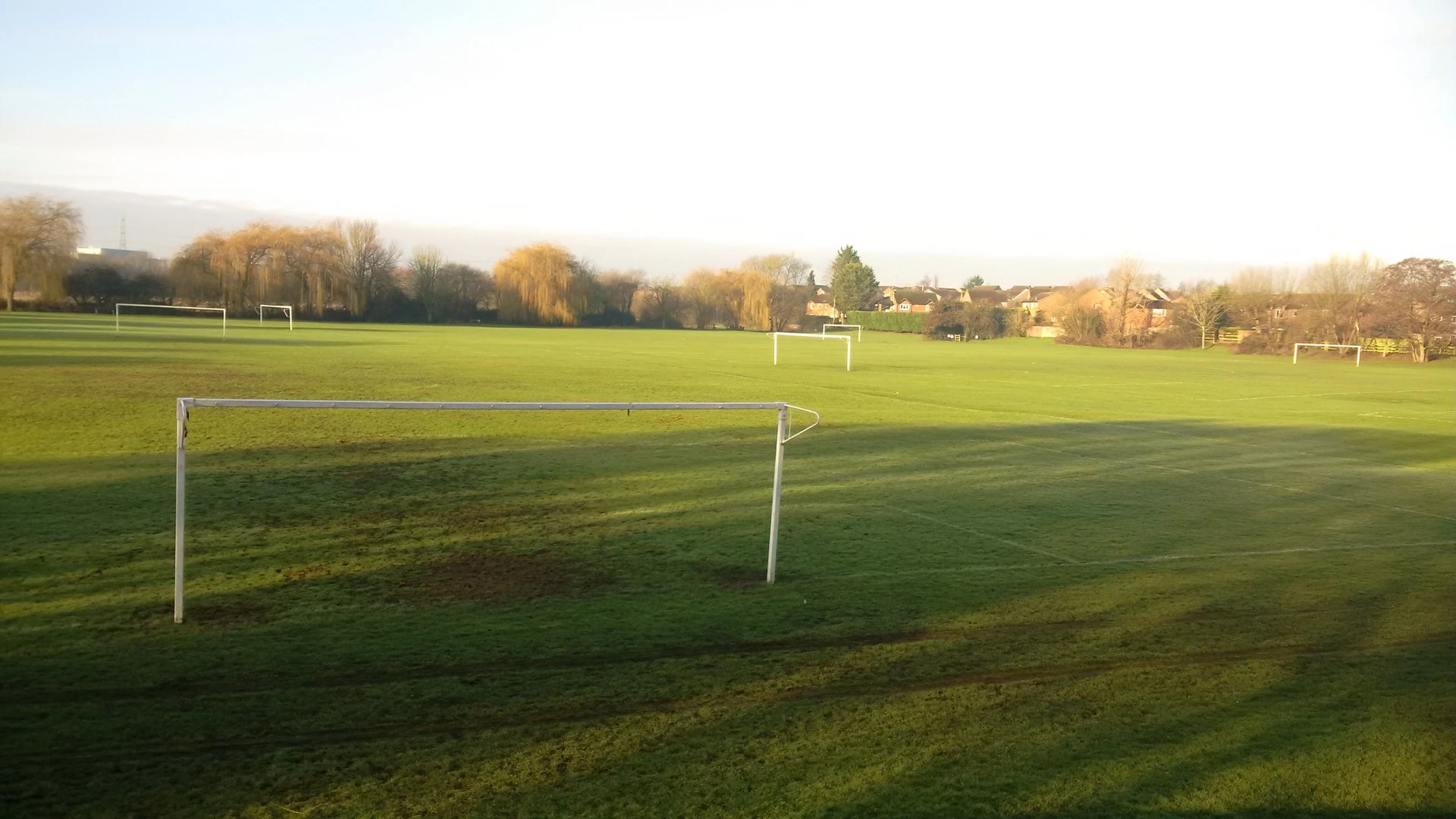 Linear Park Calcot Reading - Full Size Football Pitch