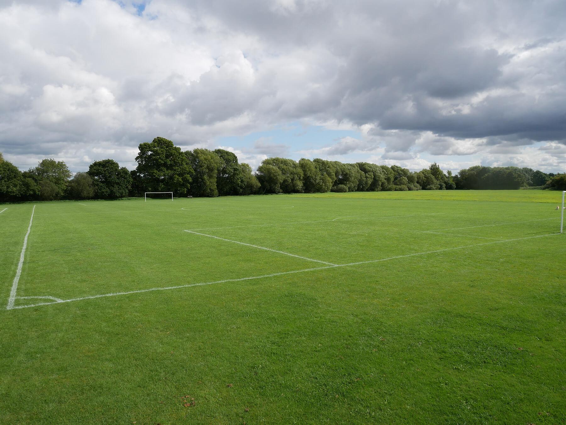 Cutteslowe. FB10. Adult. Summer pitch (all year) | Oxford City Council ...